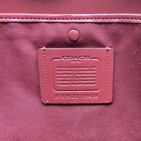 Coach Central Tote With Zip E1922-69424 - Picture 4 of 7